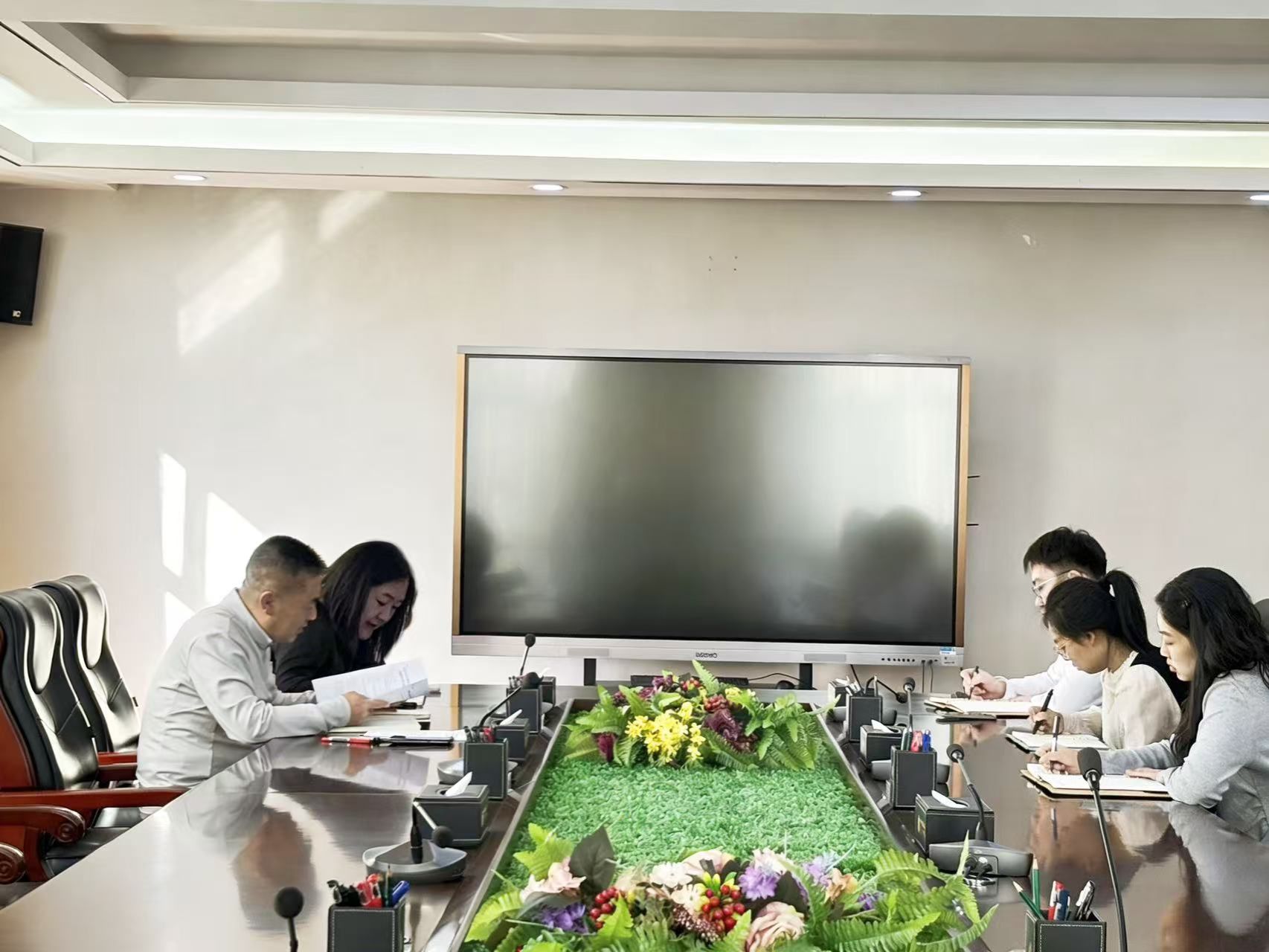 党委统战部党支部安排启动树立和践行准确政绩观学习教育事情