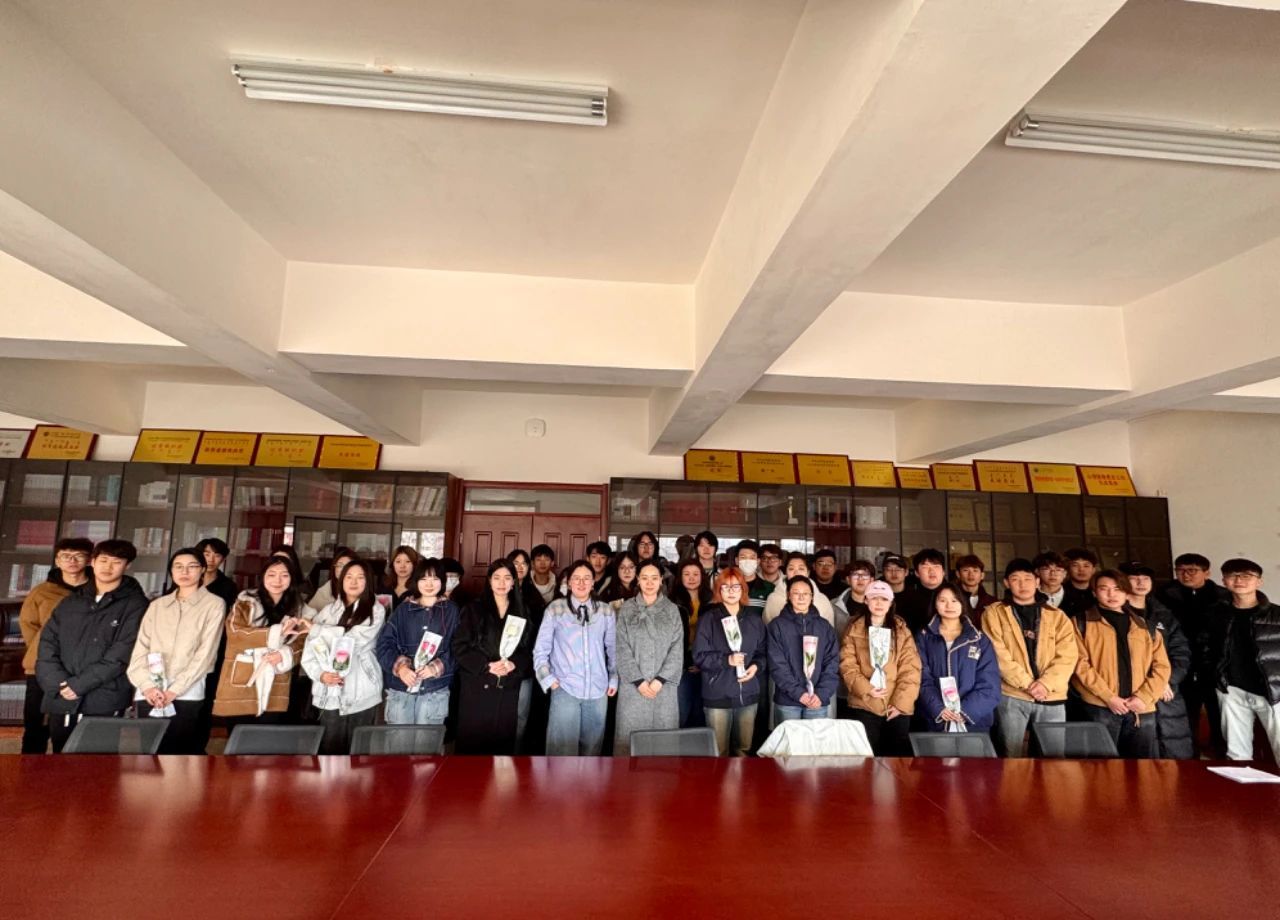 音乐与舞蹈学院召开新学期学生会事情安排聚会