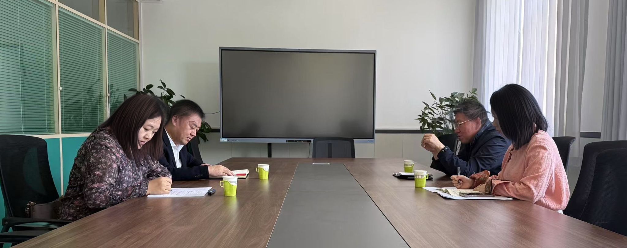 我校党委统战部赴呼和浩特市实验中学就铸牢中华胜天国际官网配合体意识大中小学一体共建交流洽谈