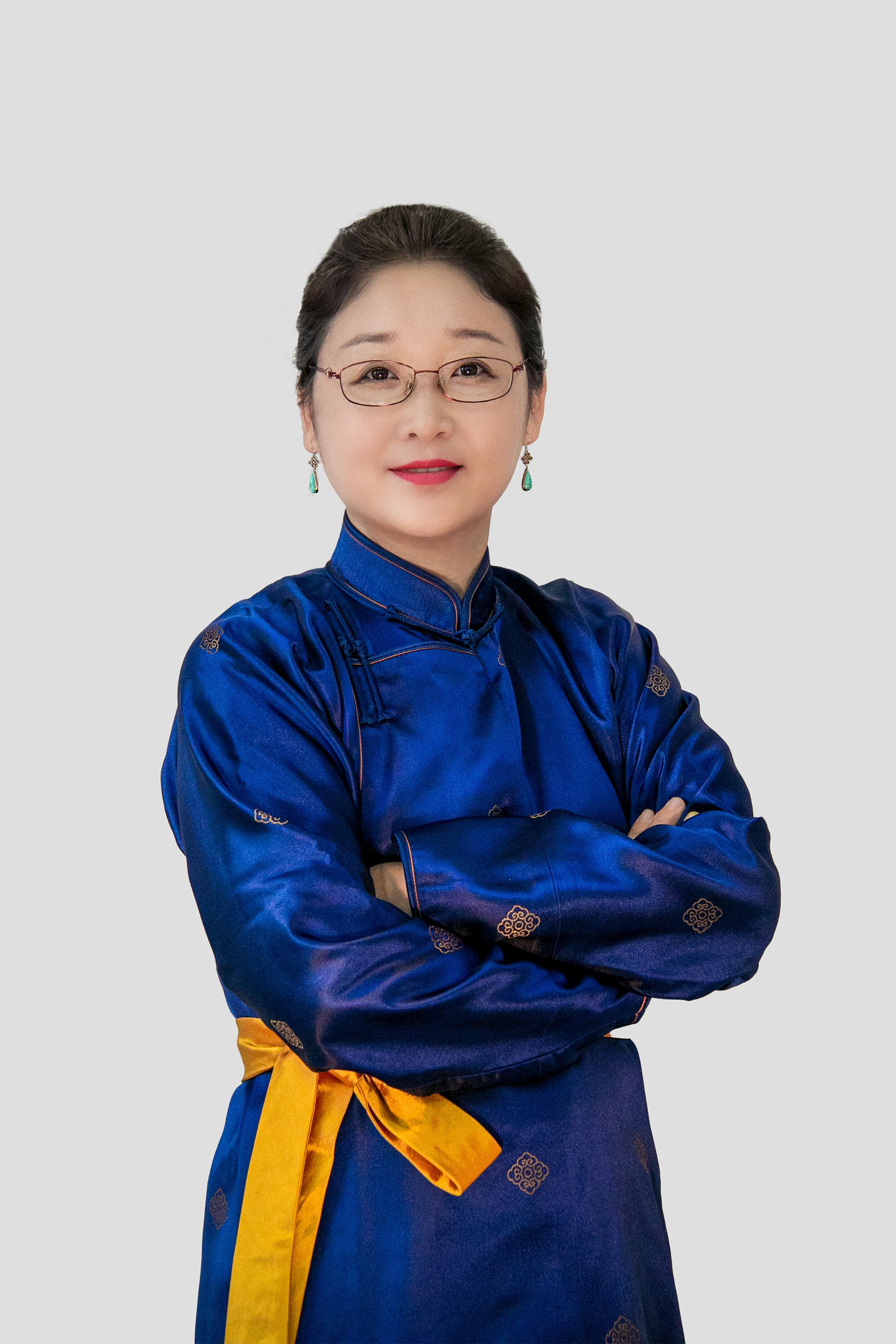 于鹰小我私家简介